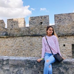 Meet your Posher, Maile